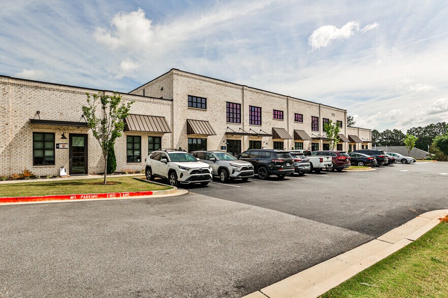 More Photos Of 1740 Grassland Pky, Alpharetta Office For Sale