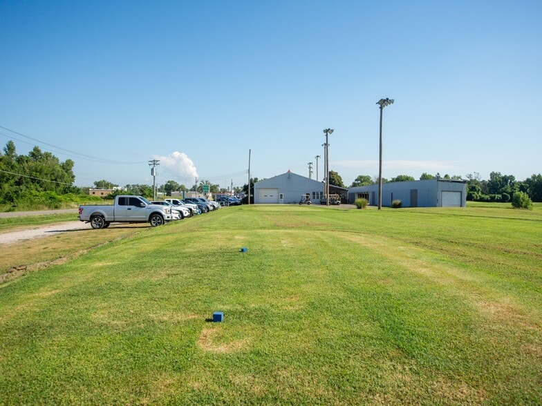 More Photos Of 3500 Kingshighway, East Saint Louis Golf Course Driving Range For Sale