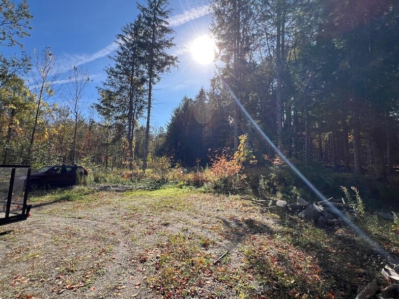 More Photos Of 42 Elm St, Guilford Freestanding For Sale