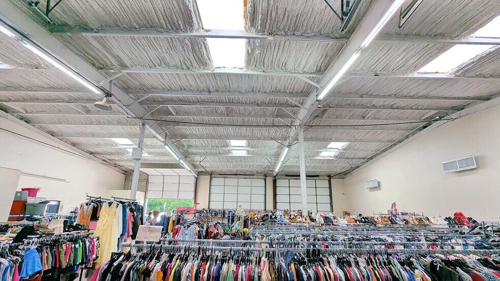 More Photos Of 120 W Peak Blvd, Muskogee Freestanding For Sale