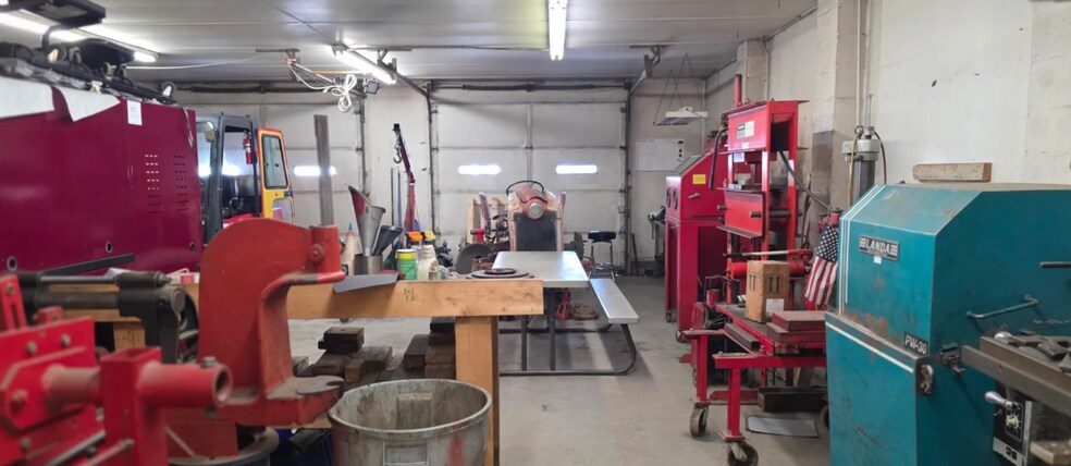 More Photos Of 206 Church St, Hoosick Falls Auto Repair For Sale