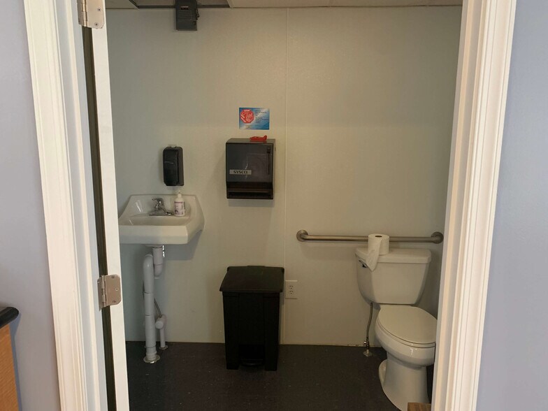 More Photos Of 7892 Stonewall Jackson Hwy, Front Royal Restaurant For Sale