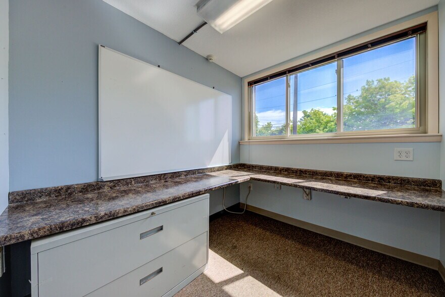 More Photos Of 800 N 42nd Ave, Minneapolis Medical For Lease