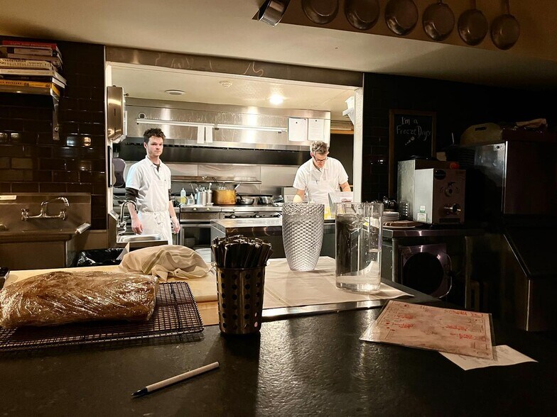 More Photos Of 322-325 Metacom Ave, Warren Restaurant For Sale