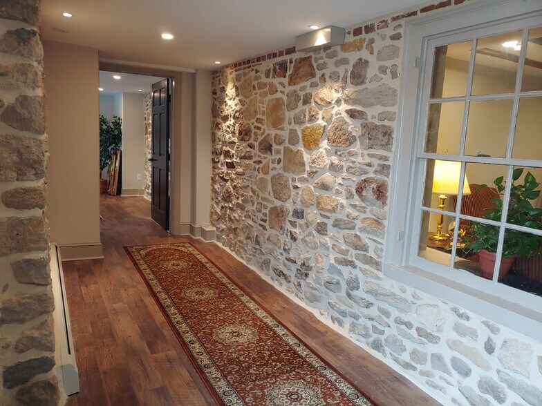 More Photos Of 68 E Court St, Doylestown Office For Sale