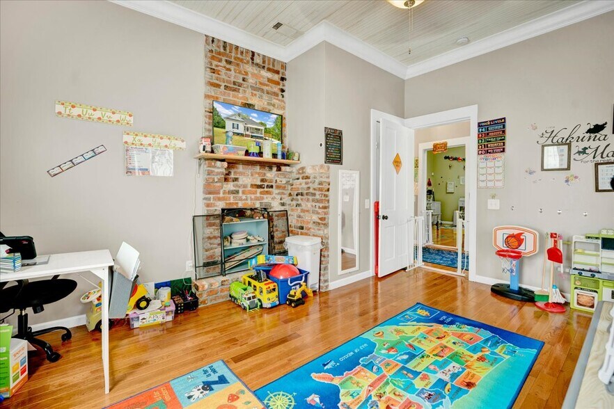 More Photos Of 607 12th Ave SW, Alabaster Specialty For Sale