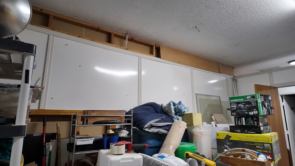 More Photos Of 5467 N Main St, Joplin Freestanding For Sale