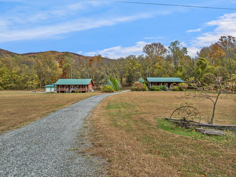 More Photos Of 1640-642 River Rd, Hot Springs Apartments For Sale