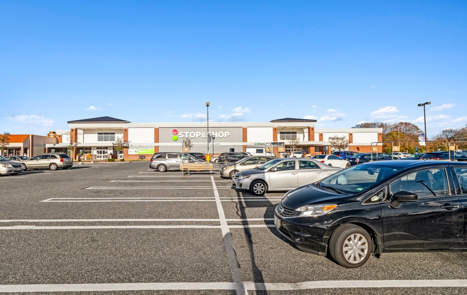 More Photos Of 1925 Pawtucket Ave, East Providence Unknown For Lease