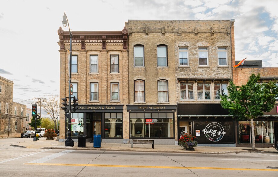 More Photos Of 244-246 Main St, Racine Storefront Retail Residential For Lease