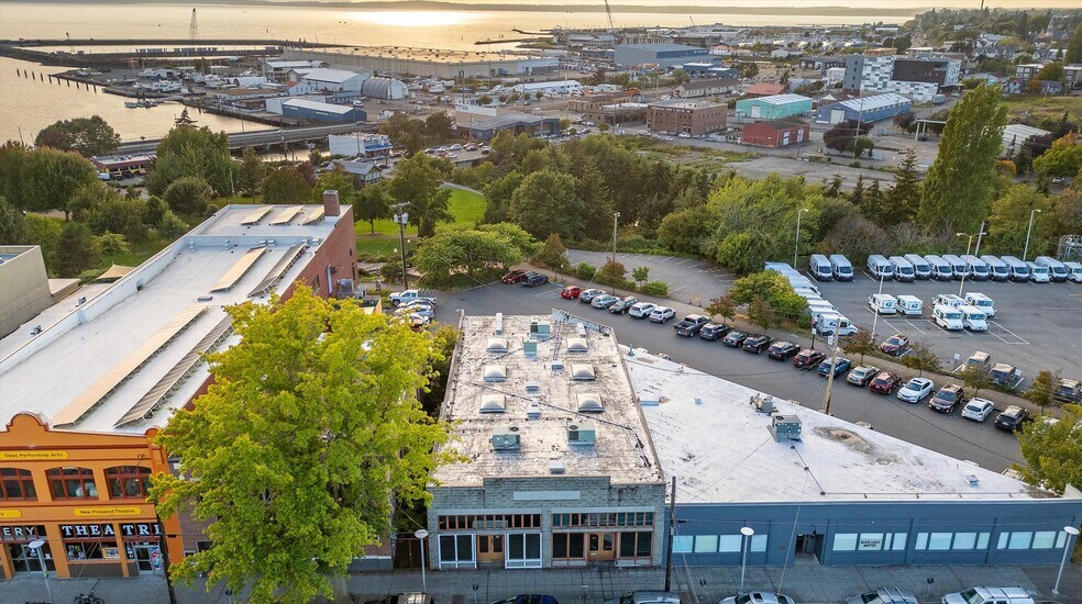 More Photos Of 215 Prospect St, Bellingham Office For Sale