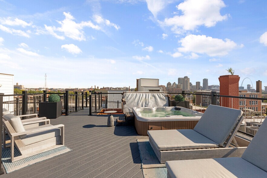 More Photos Of 1330 Dolman St, Saint Louis Apartments For Sale