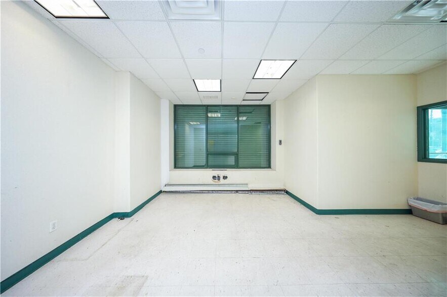 More Photos Of 8710 5th Ave, Brooklyn Medical For Sale