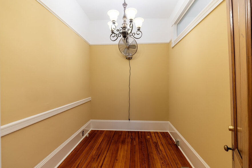 More Photos Of 892 Prince Ave, Athens Medical For Lease