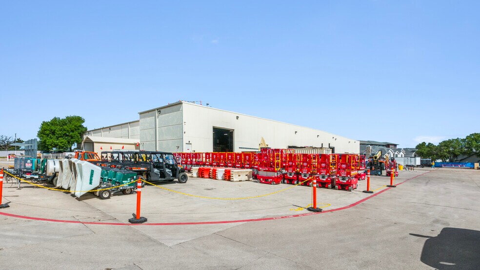 More Photos Of 2300 State Highway 121, Euless Distribution For Sale