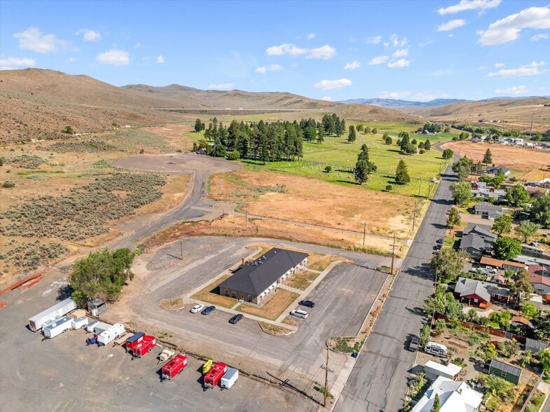 More Photos Of 1050 S Bridge St, Baker City Office For Sale