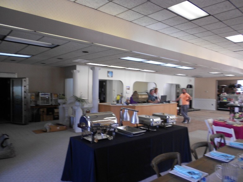 More Photos Of 6401 Jaycox Rd, North Ridgeville Office For Sale
