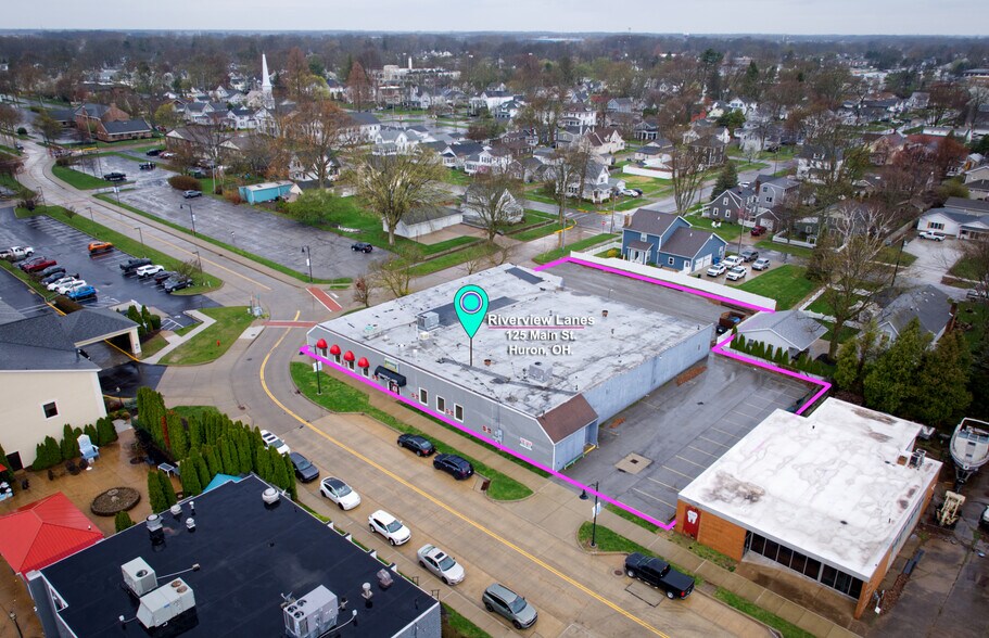 More Photos Of 125 Main St, Huron Bowling Alley For Sale