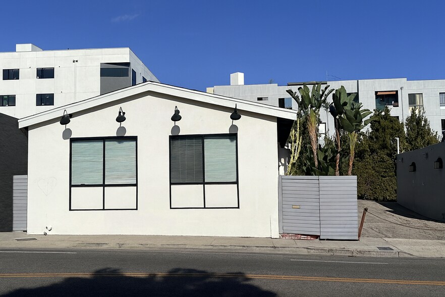 Primary Photo Of 6009 Melrose Ave, Los Angeles Loft Creative Space For Lease