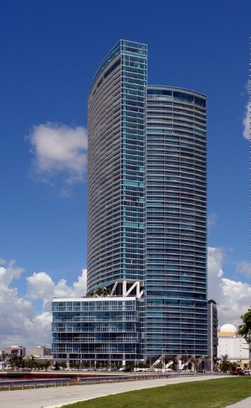 More Photos Of 888 Biscayne Blvd, Miami Office Residential For Sale