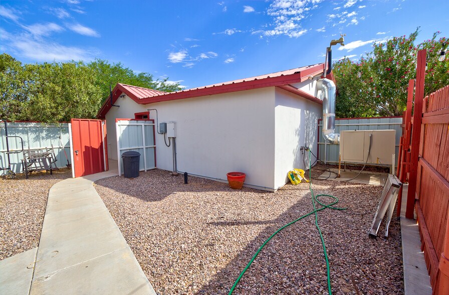 More Photos Of 301 N Picacho St, Casa Grande Lodge Meeting Hall For Sale