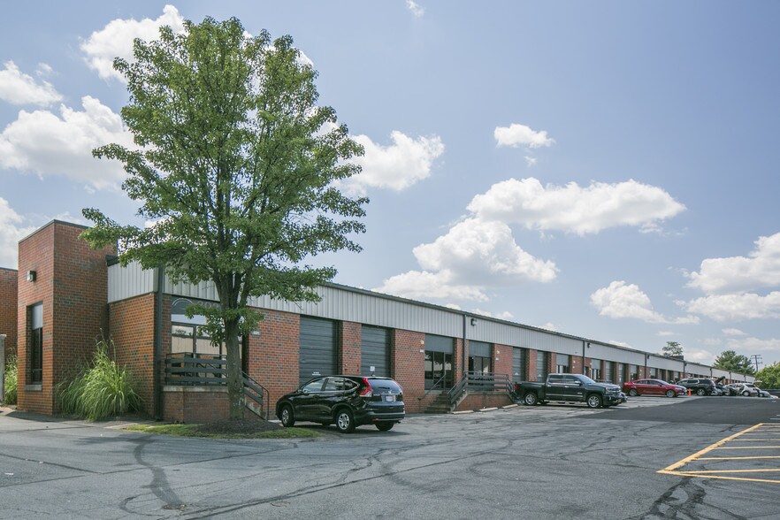 More Photos Of 504 Shaw Rd, Dulles Warehouse For Lease