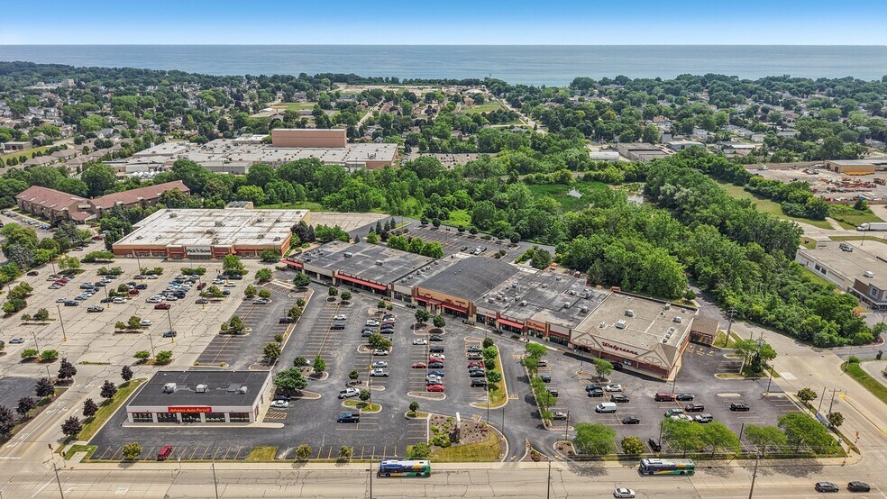 More Photos Of 2815-2929 S Chicago Ave, South Milwaukee Unknown For Lease