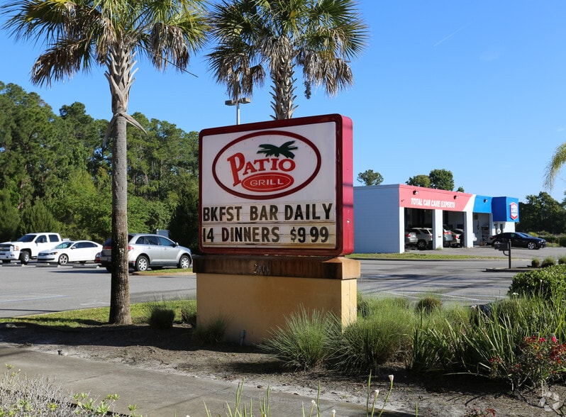 More Photos Of 2900 S Orlando Dr, Sanford Restaurant For Lease