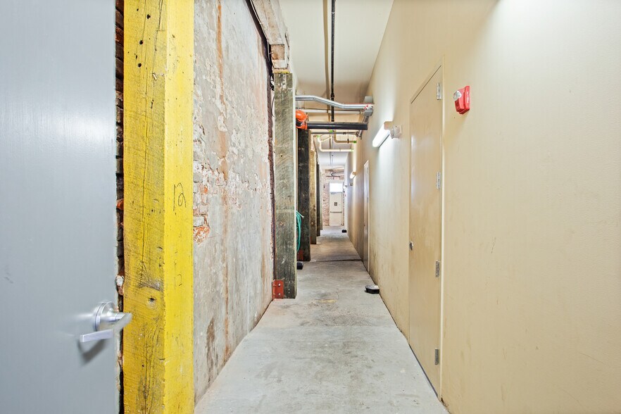 More Photos Of 840 Tchoupitoulas St, New Orleans Storefront Retail Residential For Sale