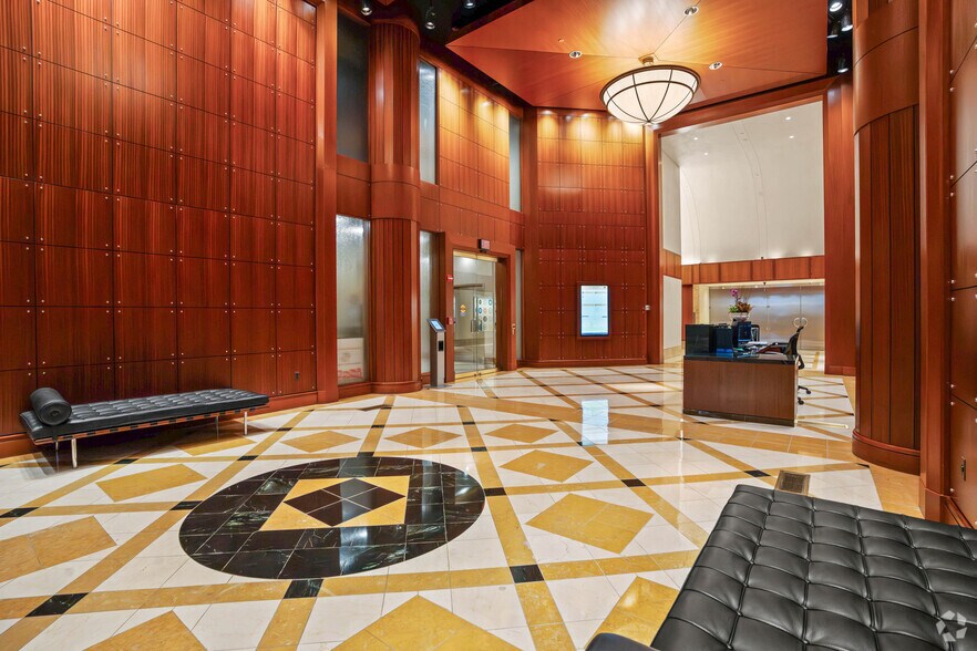 More Photos Of 1331 Pennsylvania Ave NW, Washington Office For Lease