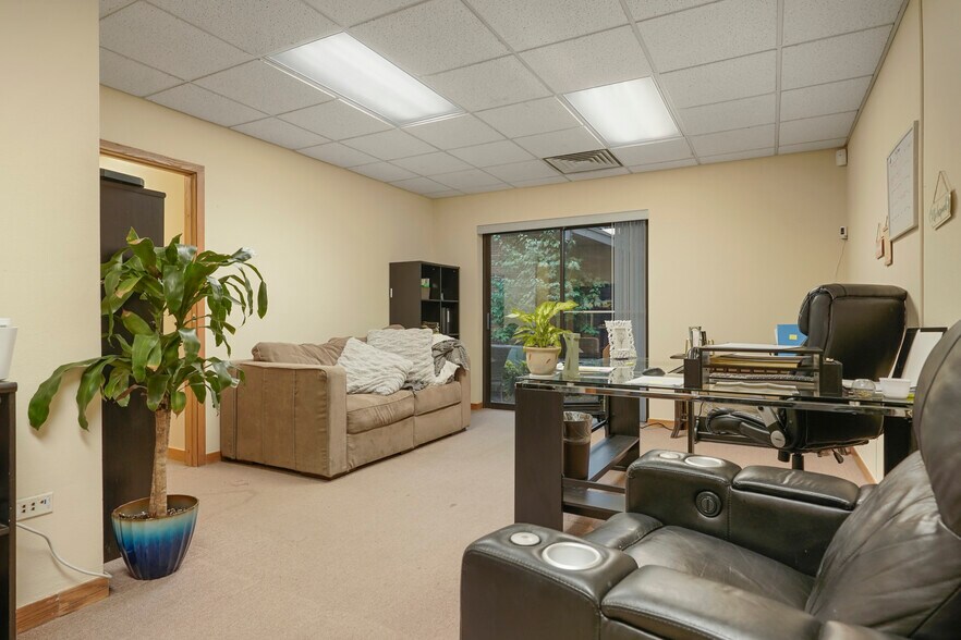 More Photos Of 5400 Ward Rd, Arvada Medical For Lease