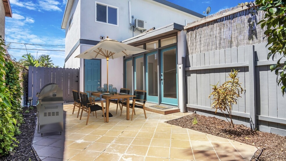 More Photos Of 1610 E Carson St, Long Beach Apartments For Sale