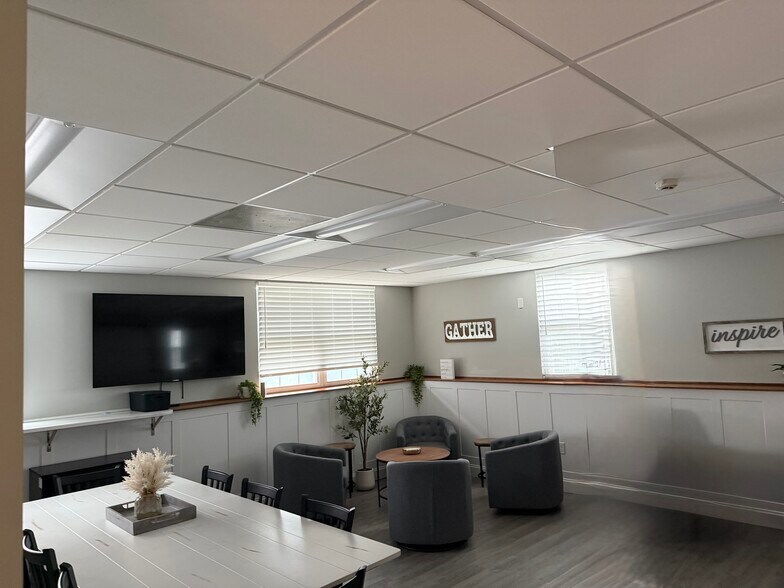 More Photos Of 279 Cambridge St, Burlington Office For Lease