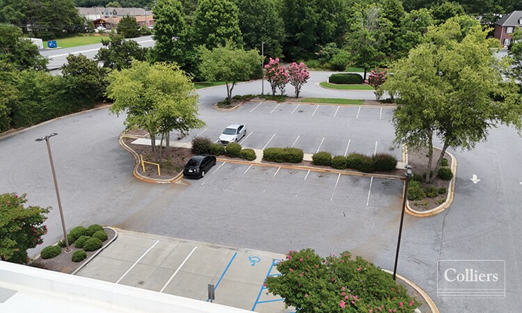 More Photos Of 500 N Main St, Mauldin General Retail For Sale