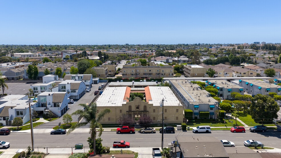 More Photos Of 291-293 Avocado St, Costa Mesa Apartments For Sale