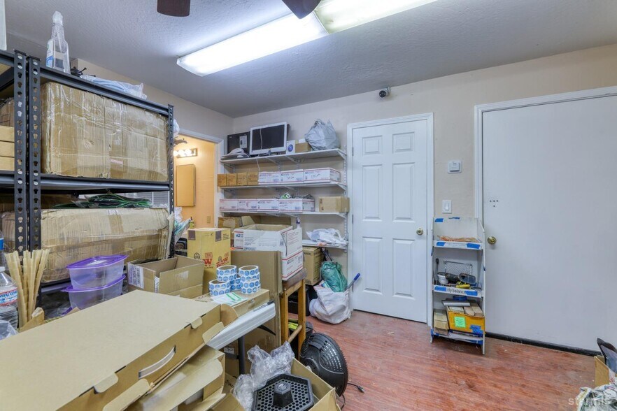 More Photos Of 3816 Pioneer Trl, South Lake Tahoe Office For Sale