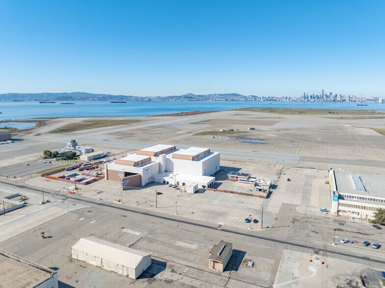 More Photos Of 2301 Monarch St, Alameda Warehouse For Lease