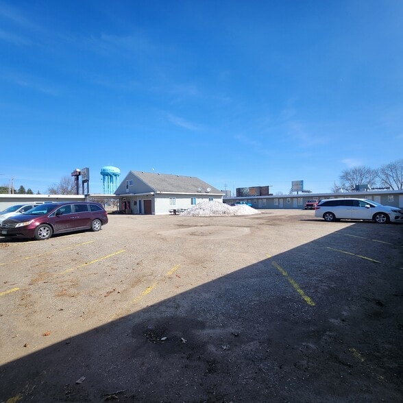 More Photos Of 1507 W Oakland Ave, Austin Hotel For Sale