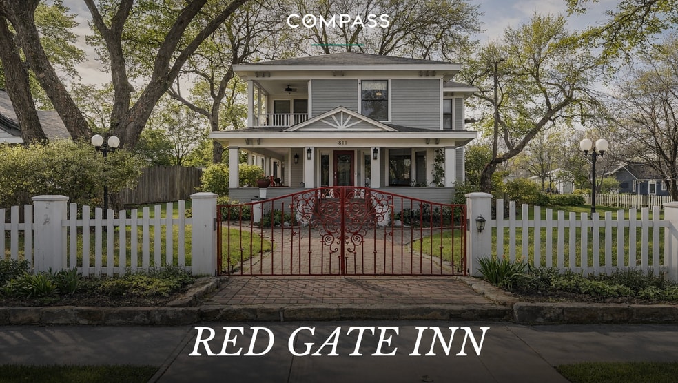 Primary Photo Of 811 N Church St, McKinney Hospitality For Sale