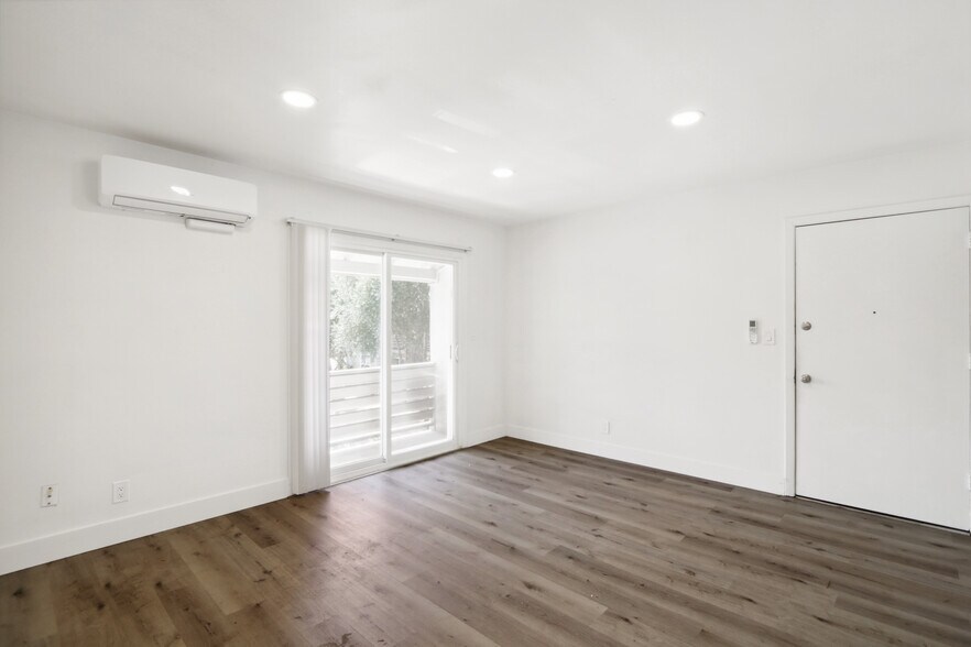 More Photos Of 2933 Eastern Ave, Sacramento Apartments For Sale