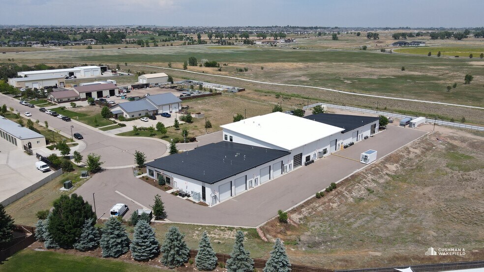 More Photos Of 5000 Goodman St, Timnath Showroom For Sale