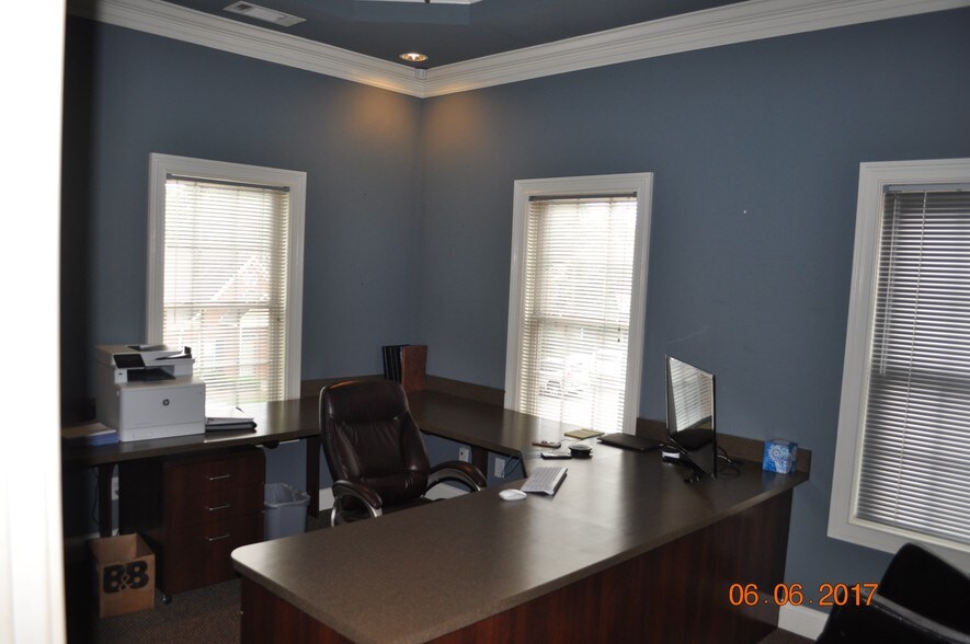 More Photos Of 4485 Tench Rd, Suwanee Office For Sale