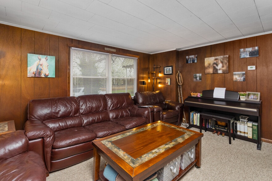 More Photos Of 51 Crosswicks Chesterfield Rd, Chesterfield Apartments For Sale