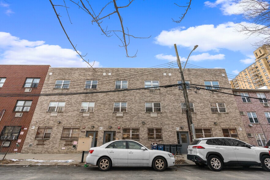 More Photos Of 1684 Banyer Pl, Bronx Apartments For Sale