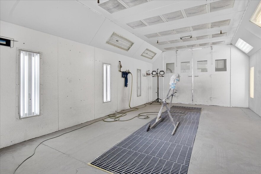 More Photos Of 3688 Raleigh Rd, Henderson Office For Sale