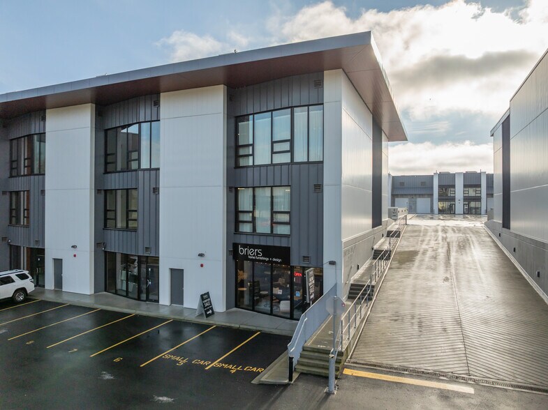 More Photos Of 8210-8220 Ross St, Vancouver Warehouse For Lease