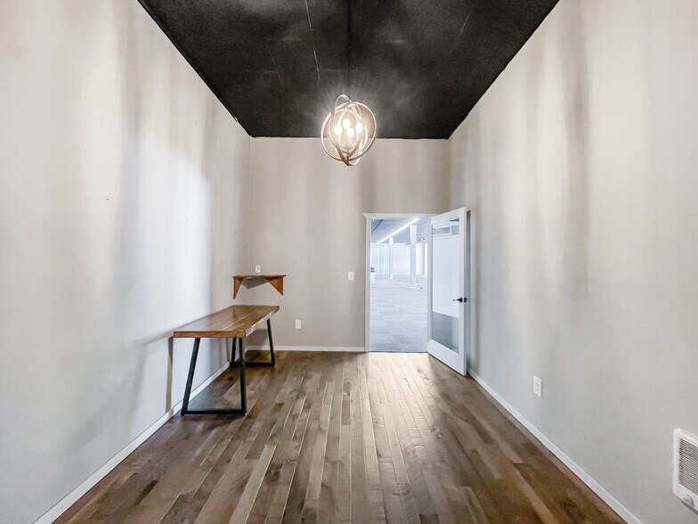 More Photos Of 2090 Court Ave, Baker City Freestanding For Lease