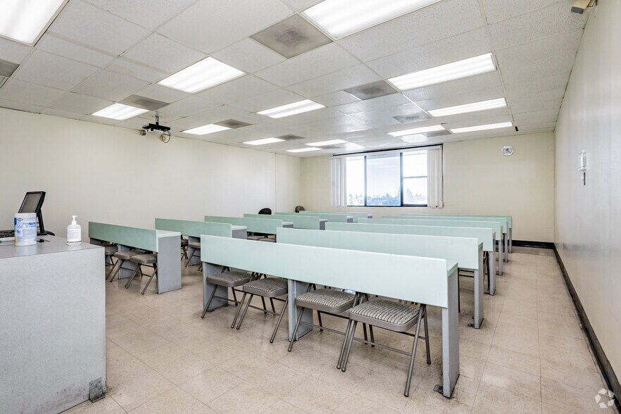 More Photos Of 1126 N Brookhurst St, Anaheim Office For Sale