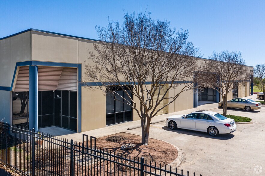 More Photos Of 9701 Dessau Rd, Austin Unknown For Lease