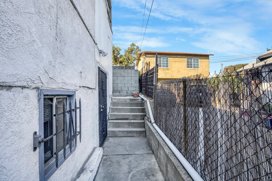 More Photos Of 1437 Lucile Ave, Los Angeles Multifamily For Sale